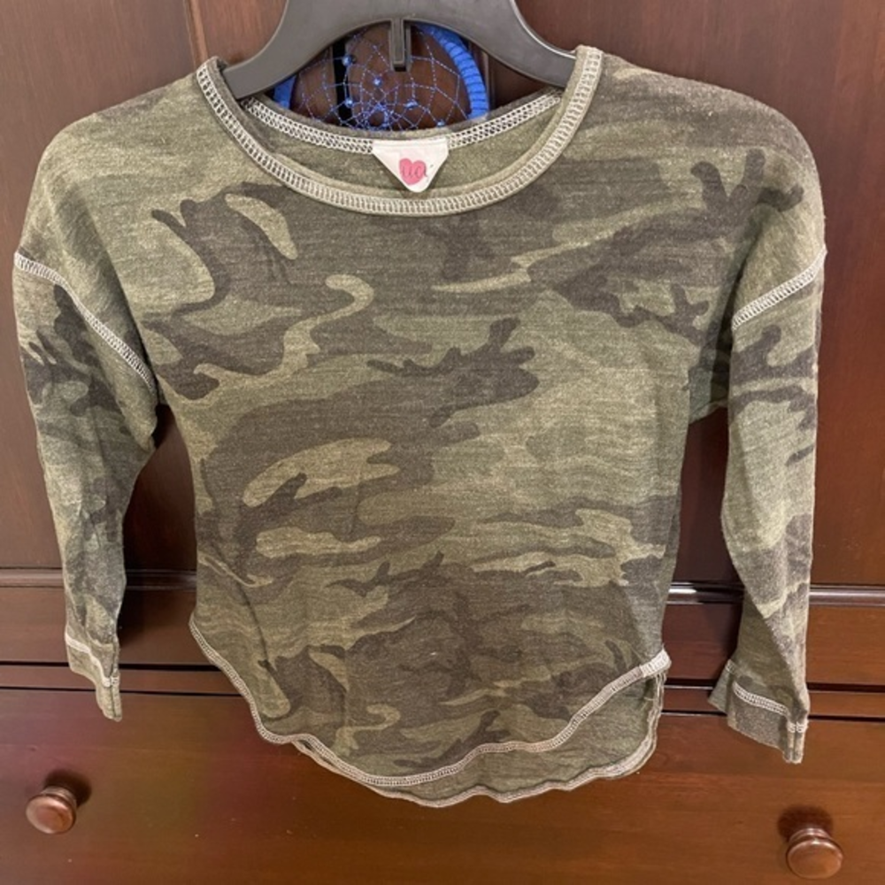 Lucy‎ camouflage shirt